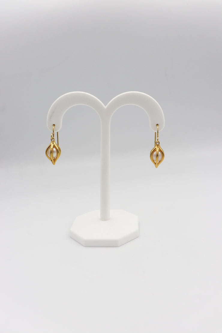 14Karat Yellow Gold 7mm Fresh Water Pearl Cage Design Earrings