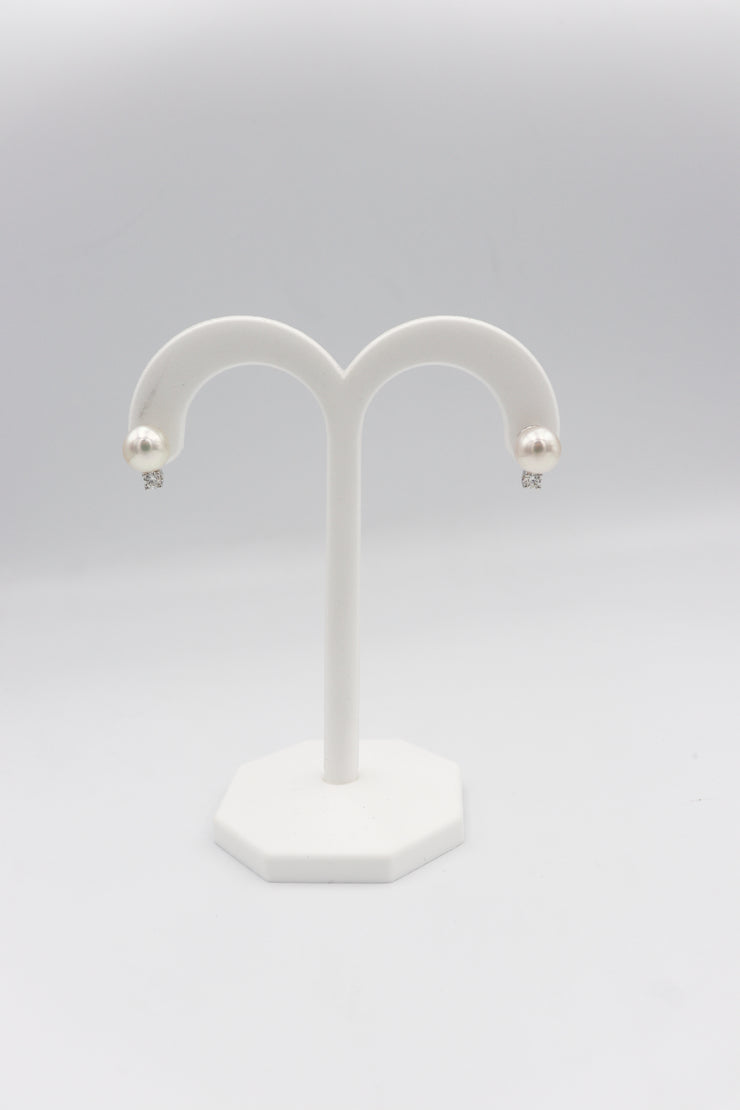 18Karat White Gold Cultured Pearl and Diamond Earrings