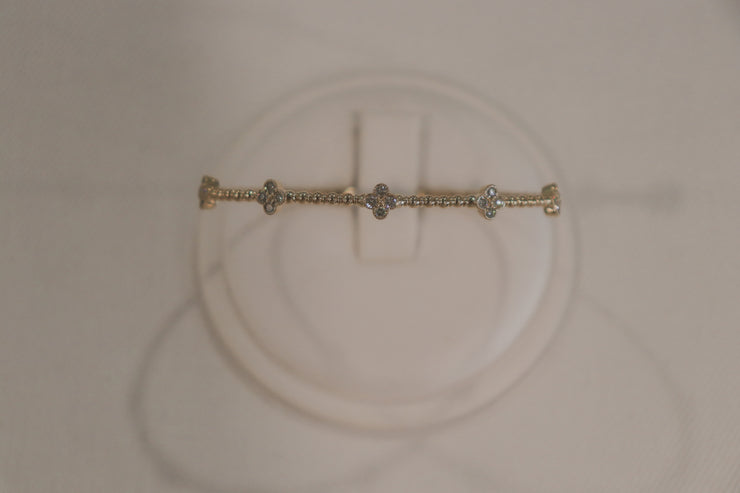 14Kart Yellow Gold Diamond Clover Bangle Bracelet