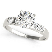 ENGAGEMENT RINGS SINGLE ROW PRONG SET