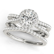 ENGAGEMENT RINGS HALO ROUND