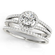 ENGAGEMENT RINGS HALO ROUND