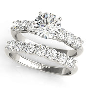 ENGAGEMENT RINGS SINGLE ROW PRONG SET