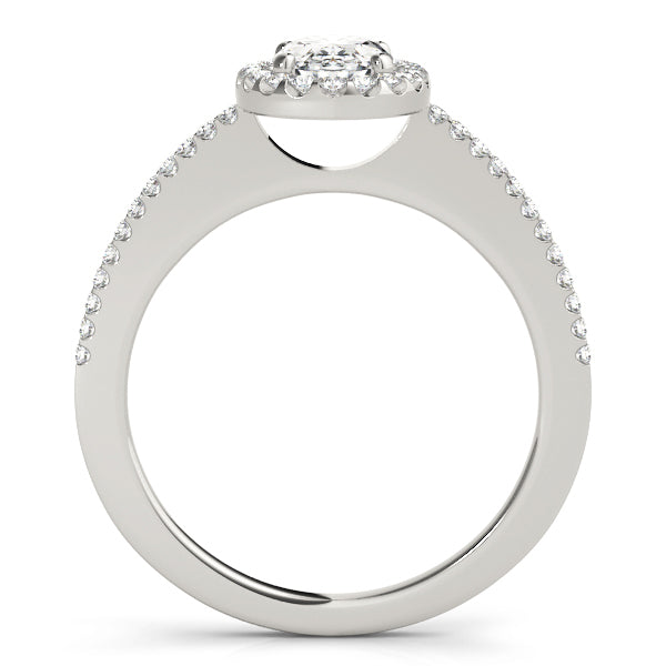 ENGAGEMENT RINGS HALO OVAL