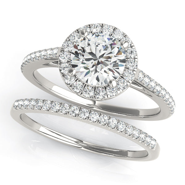 ROUND HALO ENGAGEMENT RING