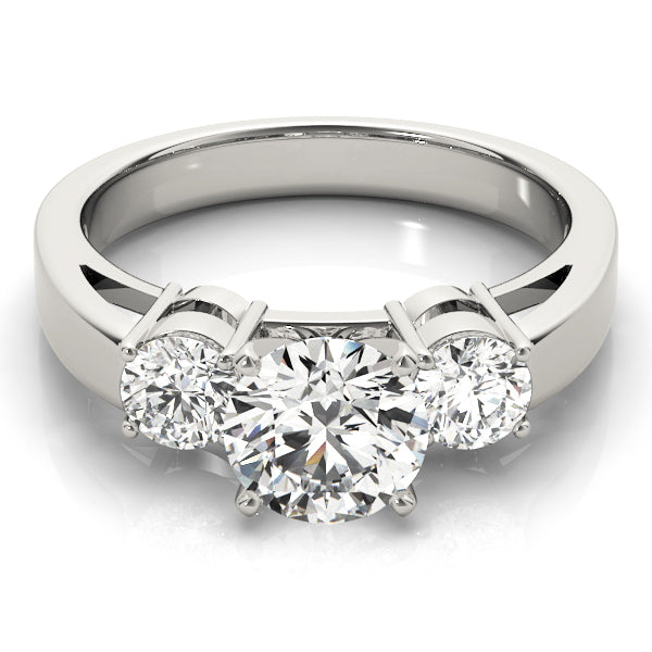 ENGAGEMENT RINGS 3 STONE ROUND