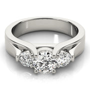 ENGAGEMENT RINGS 3 STONE ROUND