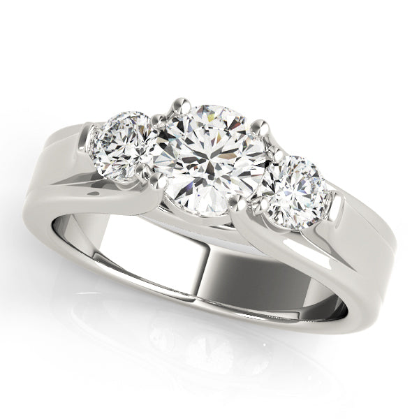 ENGAGEMENT RINGS 3 STONE ROUND