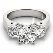 ENGAGEMENT RINGS 3 STONE ROUND